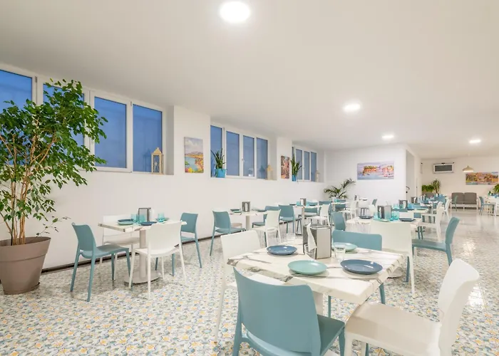 Britannia 3* Sorrento