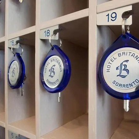 Britannia 3* Сорренто