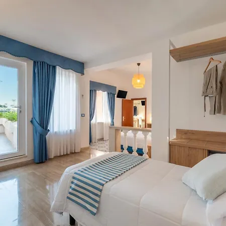 Britannia Сорренто