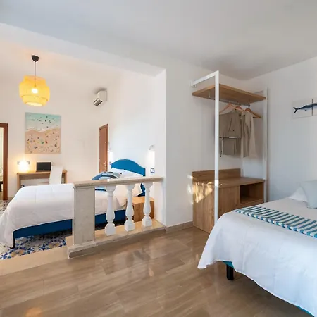 Britannia 3* Σορέντο