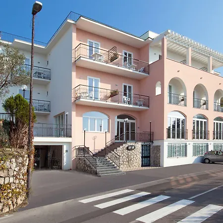 Готель Britannia Сорренто