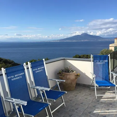 Готель Britannia 3*