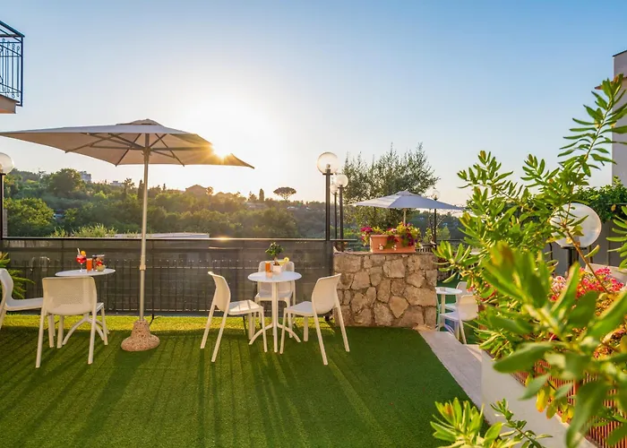 Отель Britannia 3*