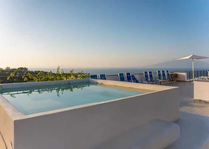 Britannia Отель 3*