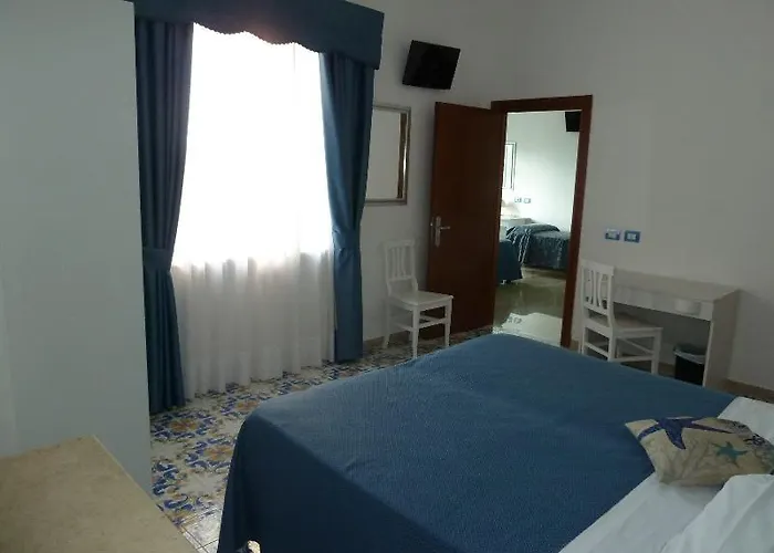 Britannia 3* Sorrento