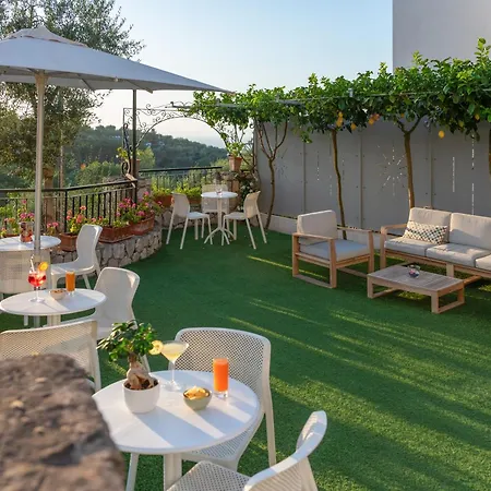 Отель Britannia Сорренто