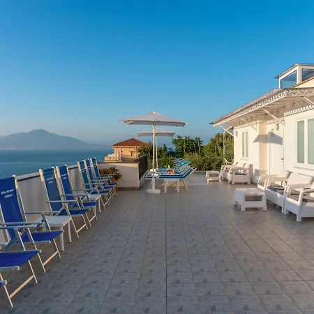 Отель Britannia