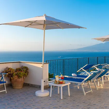 Britannia Отель Сорренто