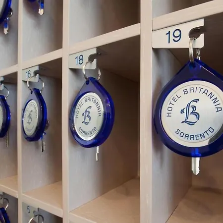 Britannia 3* Сорренто