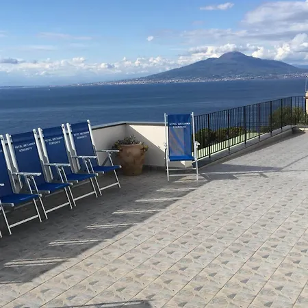 Britannia Отель 3*